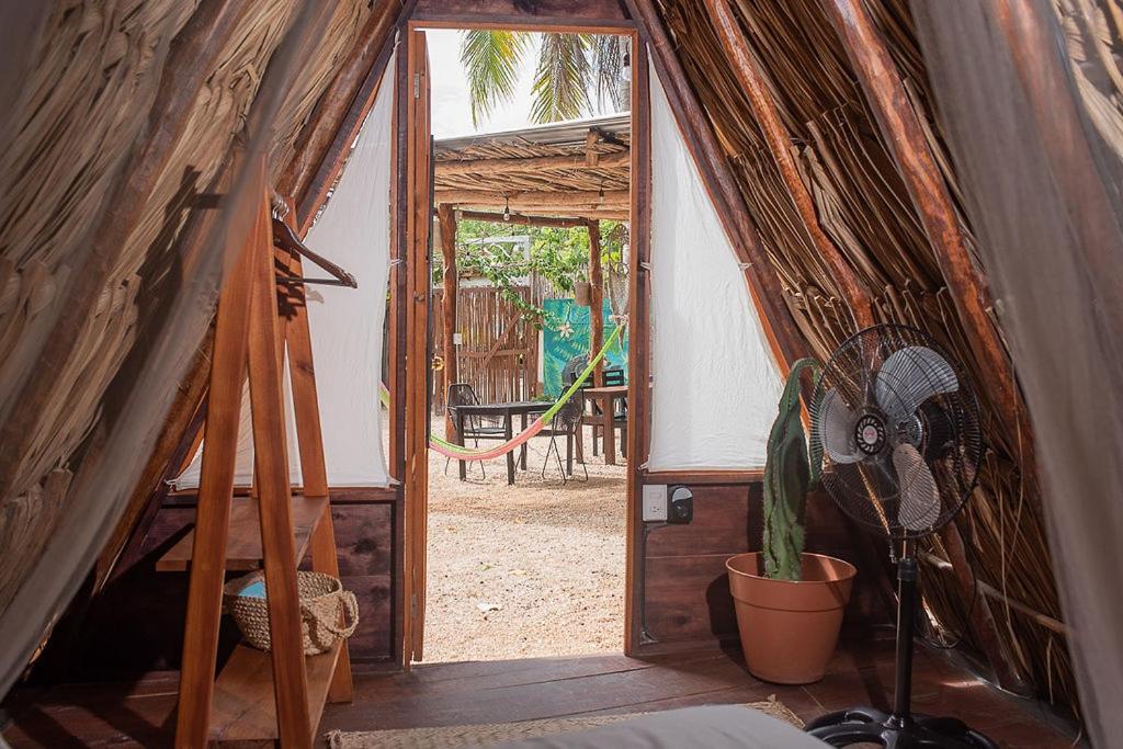 Mapache Hostel & Camping Isla Holbox Dış mekan fotoğraf